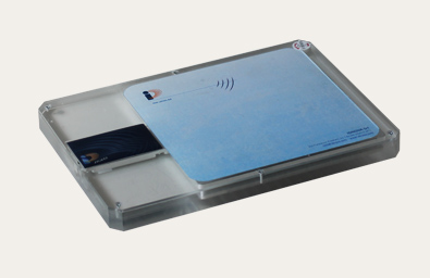 IDN-RDD-A4 lettore di tag UHF con USB